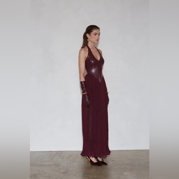 Delfi Collective Dresses & Skirts - Delfi Collective Rowena Dress In Bordeaux Size Medium $469